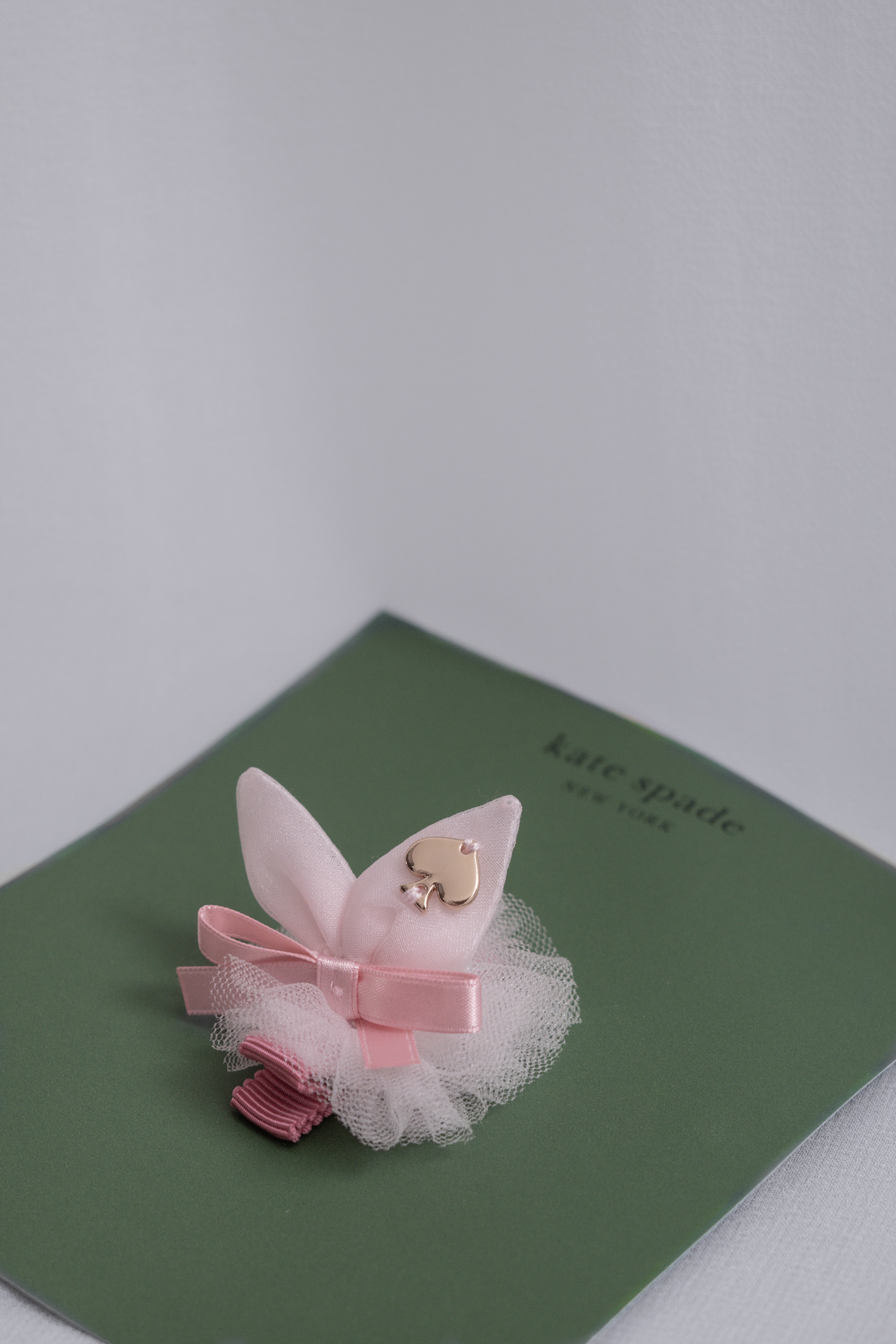 KATE SPADE ⟡ 花花蕾絲髮夾